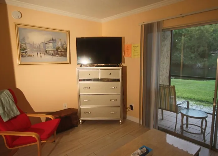 1/1 Bed&Bath Condos 5 Min Drive To Siesta